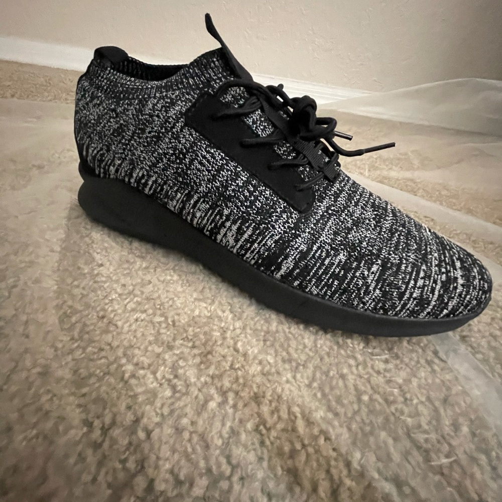 American Eagle Outfitters shoes, new, SZ11, last one! Very comfy!